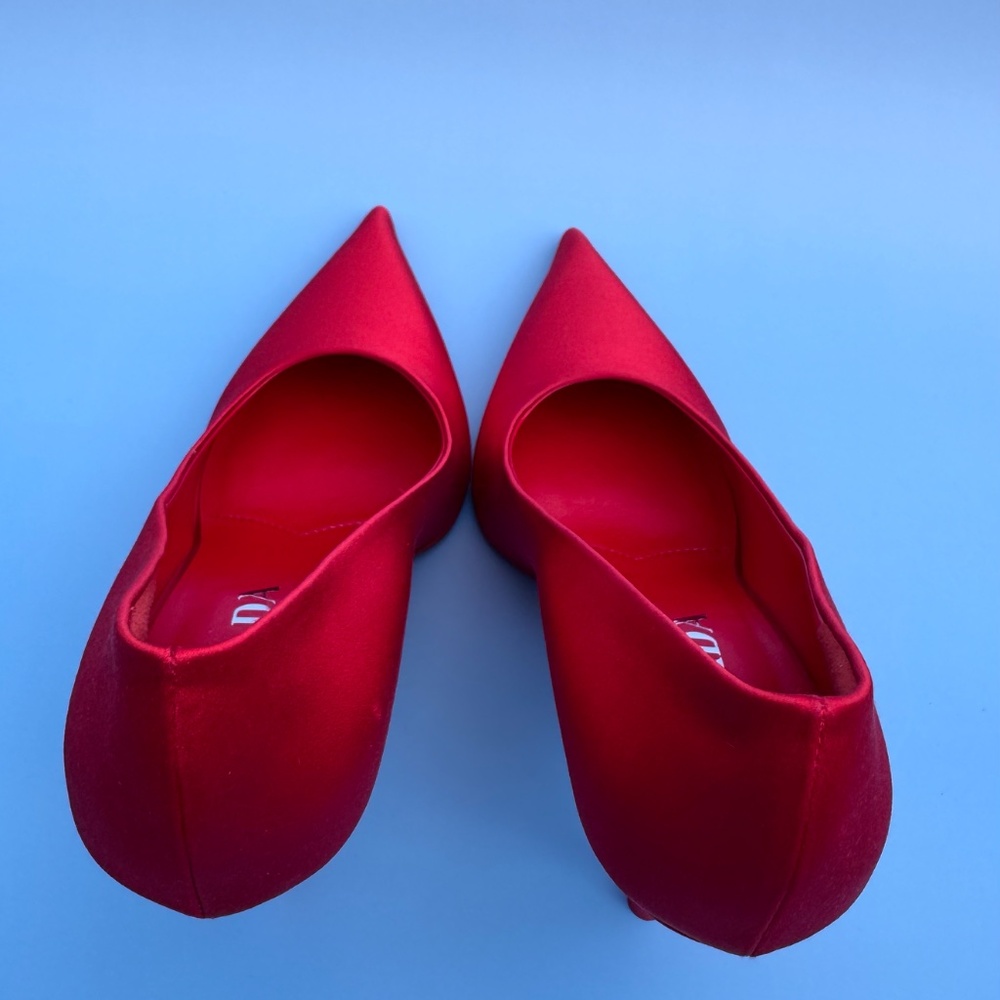 New Authentic PRADA Red Silk Pumps - Size US 7/EU 37 - Luxe Design - Orig box + - Picture 11 of 16